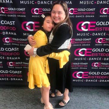Alkina with her mother at the Gold Coast Eisteddfod 2022